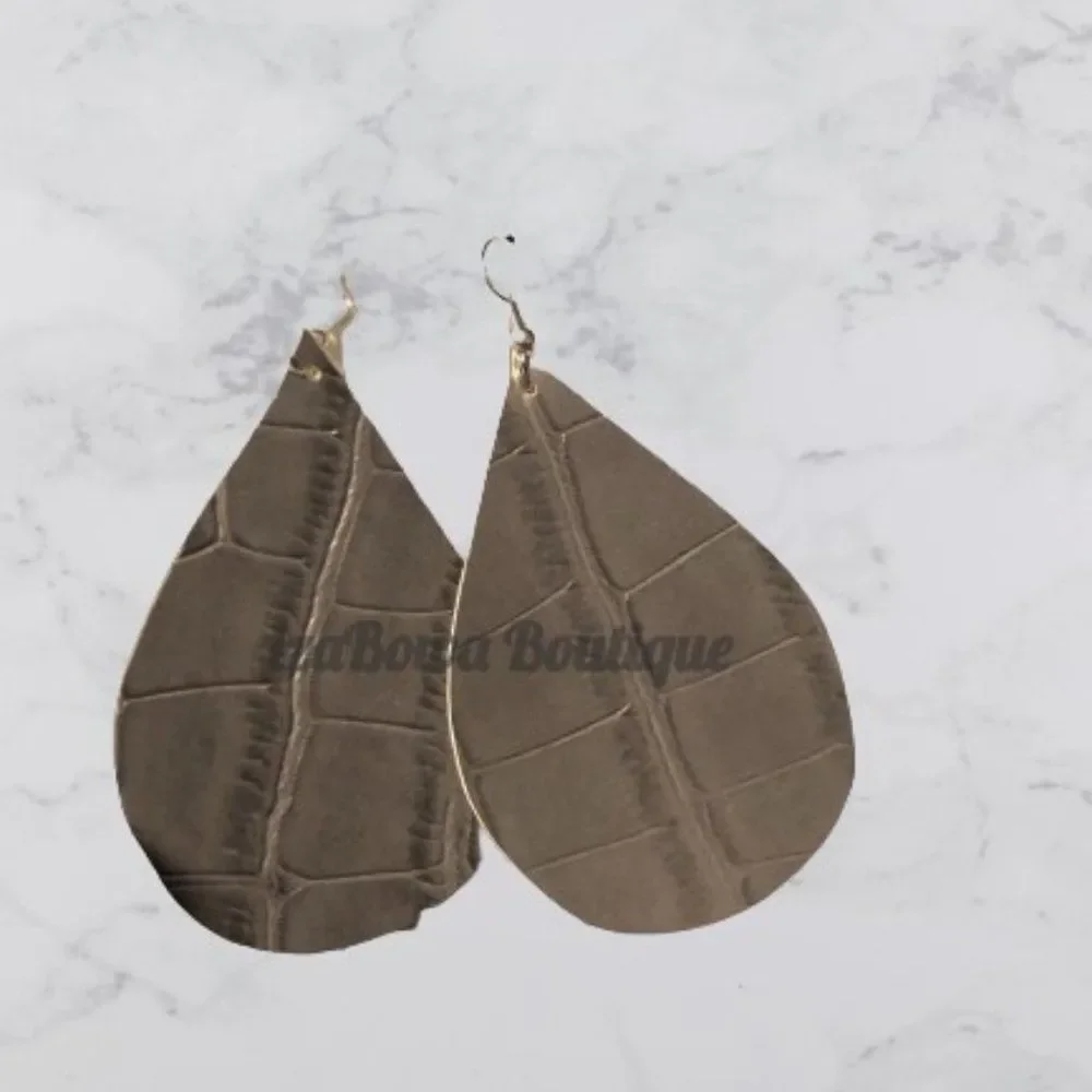 Grey Gator Teardrop Faux Leather Earring  ER1699  Handmade NWT Boutique